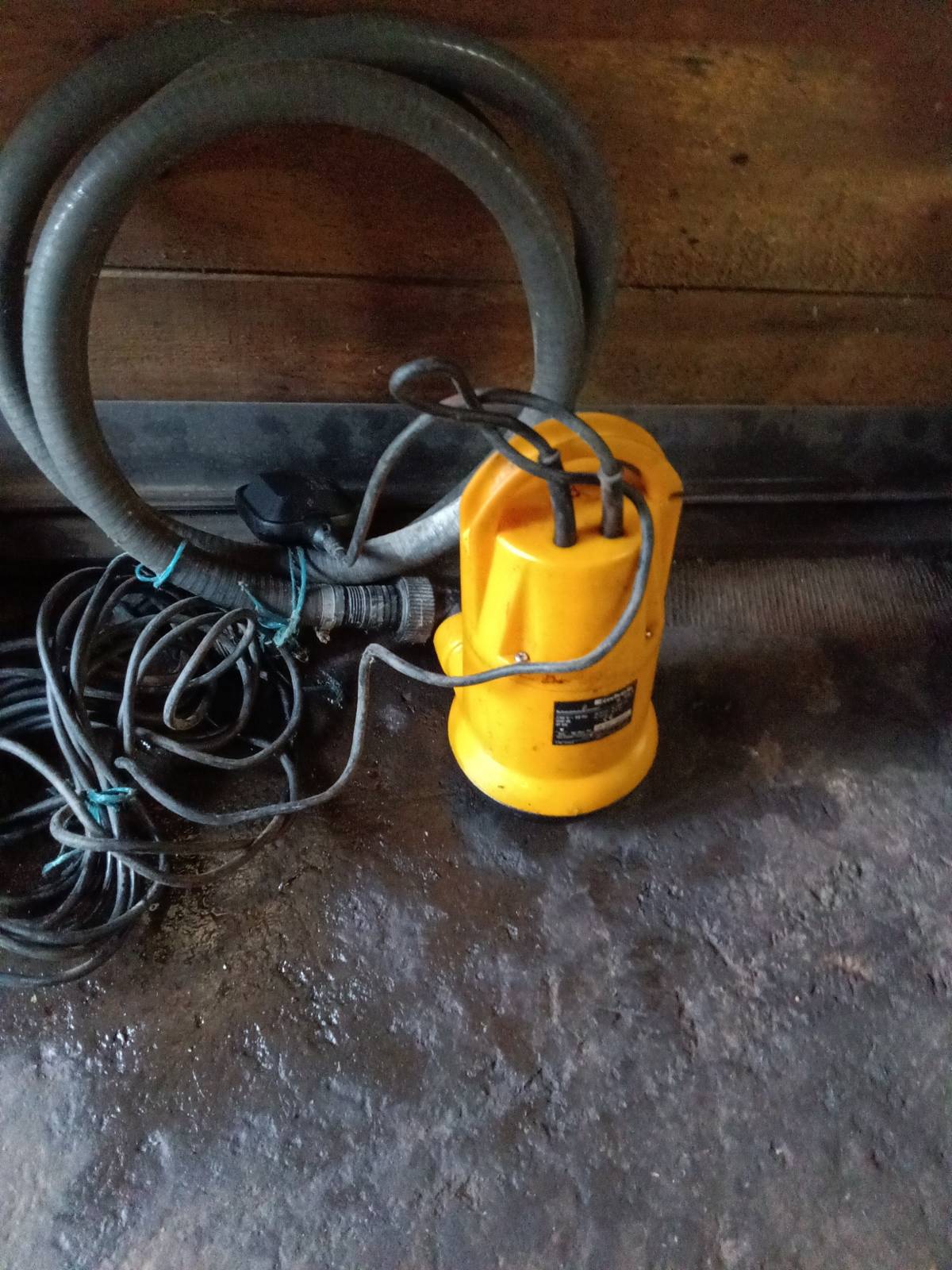 Potopna pumpa Einhell