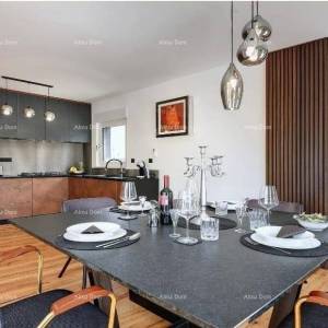 Predivna, moderna kuća s bazenom i garažom, Krnica! Useljivo odmah!