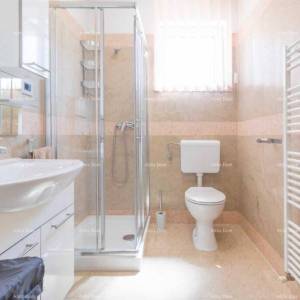 Predivna villa na velikoj okućnici! Pula.