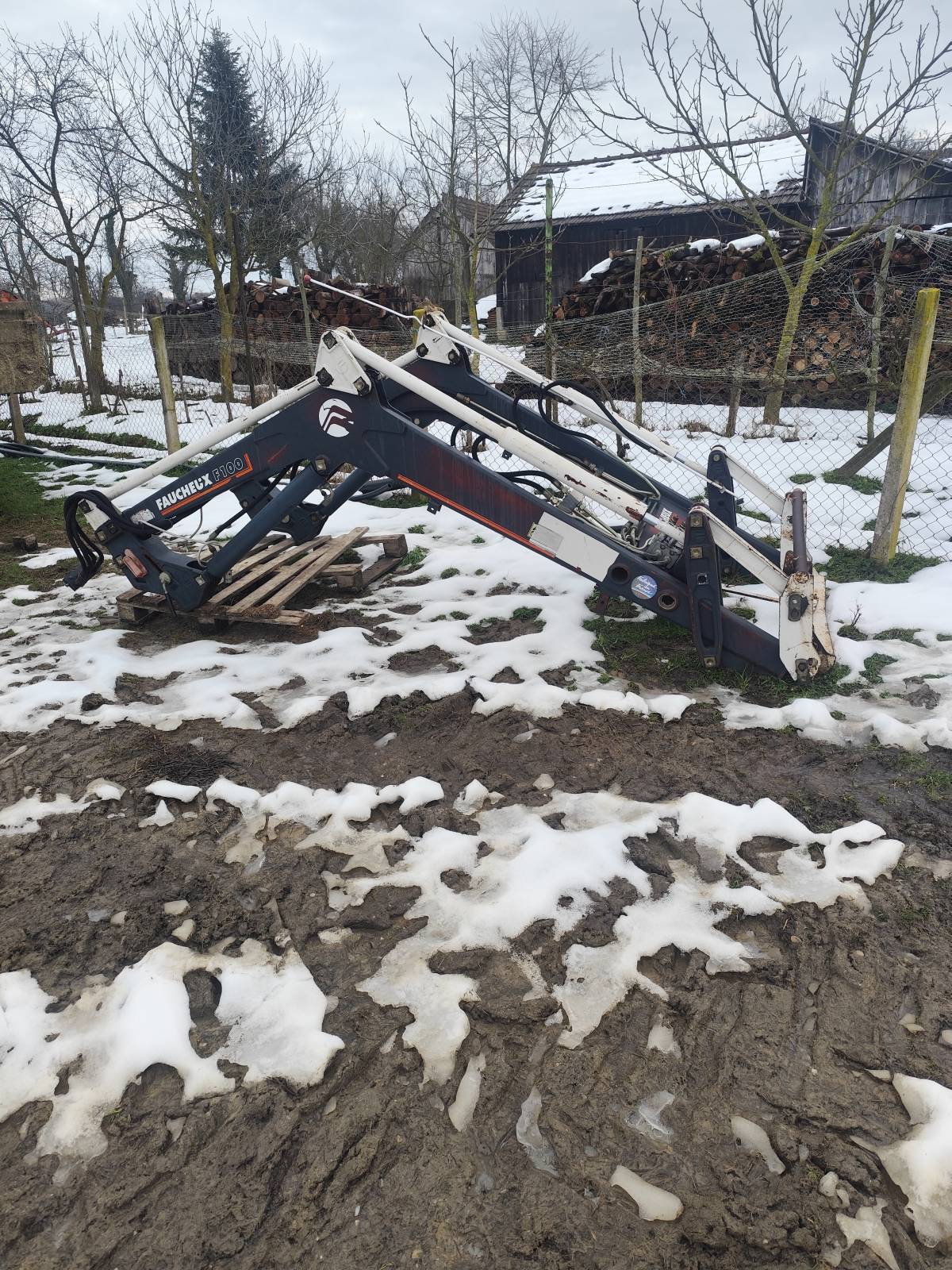 Prednji utovarivac Faucheux f100