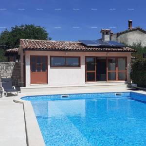 Prekrasna kuća s bazenom u Barbanu: idealna za obitelj i ljubimce