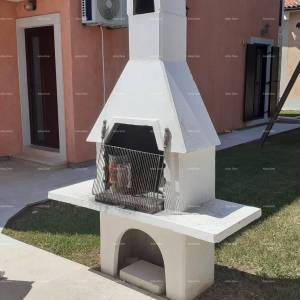 Prekrasna kuća s bazenom u Barbanu: idealna za obitelj i ljubimce