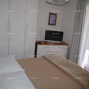 Prekrasna kuća sa bazenom! POREČ