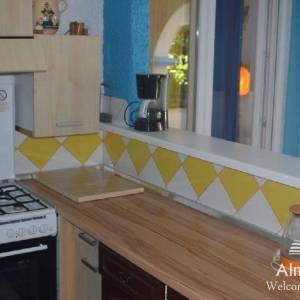 Prekrasna kuća u Banjolama sa vrtom iz snova!!!!