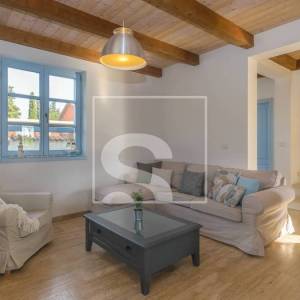 PREKRASNA VILA U ISTARSKOM STILU