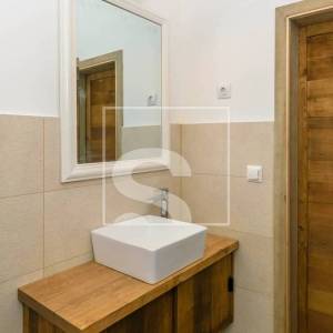 PREKRASNA VILA U ISTARSKOM STILU