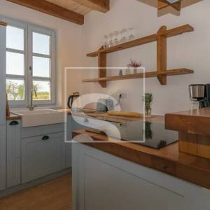 PREKRASNA VILA U ISTARSKOM STILU