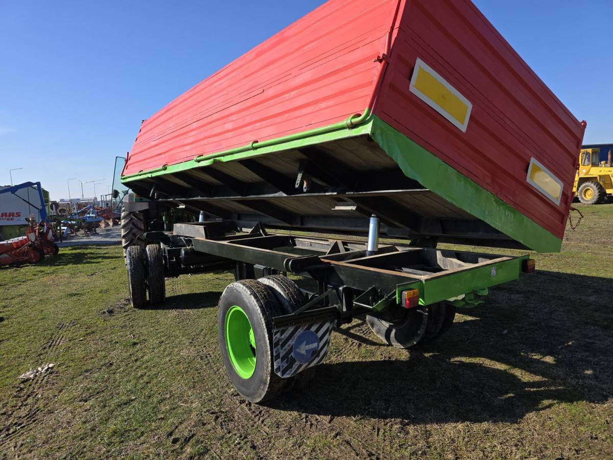 PRIKOLICA TEHNOSTROJ 10 T