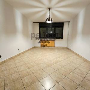 Prilika: Zagreb zapad-Malešnica,  prostrani 4-sob. stan 86m2 s loggiom