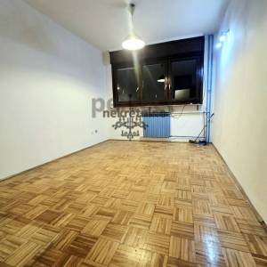 Prilika: Zagreb zapad-Malešnica,  prostrani 4-sob. stan 86m2 s loggiom