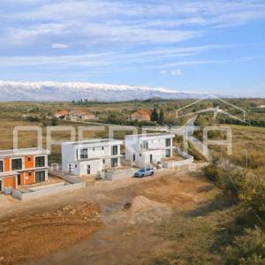 Privlaka, moderna vila s bazenom - dovršetak radova početak 2026.