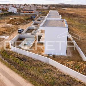 Privlaka, moderna vila s bazenom - dovršetak radova početak 2026.