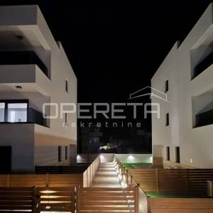 Privlaka/Zadar - luksuzni projekt 70m od mora, stan E004