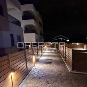 Privlaka/Zadar - luksuzni projekt 70m od mora, stan E004