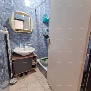 Prizemni apartman s lođom i bazenom. Medulin.