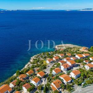 Prizna stan s pogledom na more – 70 m od plaže