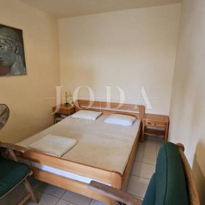 Prizna stan s pogledom na more – 70 m od plaže