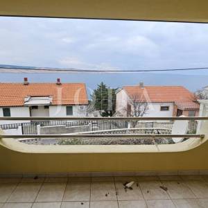 Prizna stan s pogledom na more – 70 m od plaže