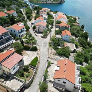 Prizna stan s pogledom na more – 70 m od plaže