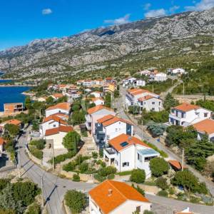 Prizna stan s pogledom na more – 70 m od plaže