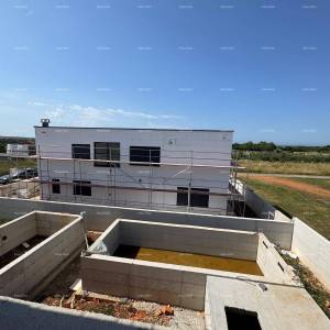 Prodaja duplex kuće s bazenom u širem dijelu grada Pule!