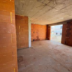 Prodaja duplex kuće s bazenom u širem dijelu grada Pule!