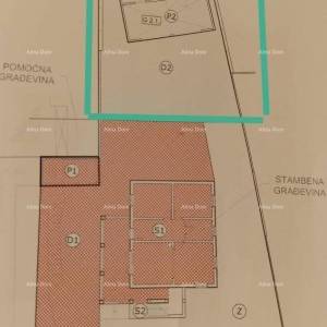 Prodaja dvoetažnog stana s velikom vrtom i garažom, Ližnjan!