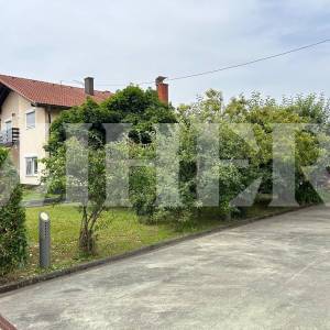 PRODAJA, JASTREBARSKO, KUĆA 300 M2 + 650 M2 OKUĆNICE + 550 M2