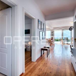 PRODAJA, JEDINSTVENA 4BDR 4BTHR VILLA NA PLAŽI,  S 1.000m2 ZEMLJIŠTA