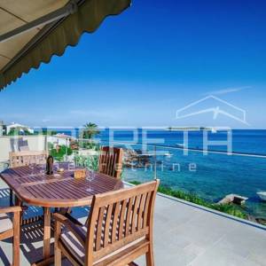 PRODAJA, JEDINSTVENA 4BDR 4BTHR VILLA NA PLAŽI,  S 1.000m2 ZEMLJIŠTA