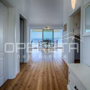 PRODAJA, JEDINSTVENA 4BDR 4BTHR VILLA NA PLAŽI,  S 1.000m2 ZEMLJIŠTA