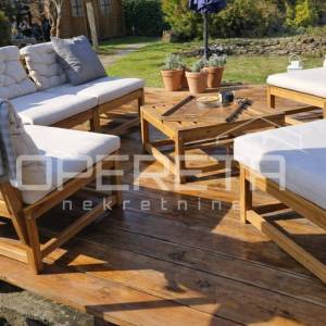 Obiteljsko imanje s kućom i voćnjakom u mirnom okruženju Brežana Lekeničkih 