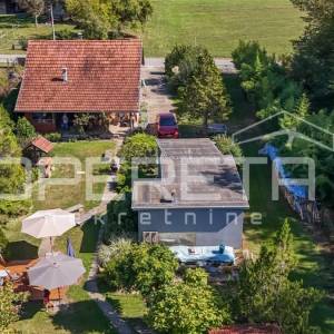 Obiteljsko imanje s kućom i voćnjakom u mirnom okruženju Brežana Lekeničkih 