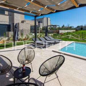 Prodaja, Kuća, Krnica, Krnica , Samostojeća, 158m2