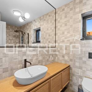 Prodaja, Kuća, Krnica, Krnica , Samostojeća, 158m2