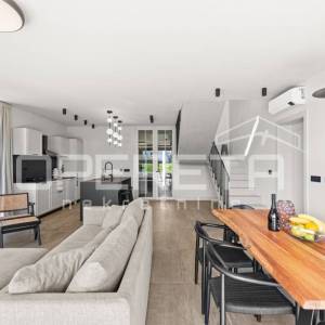 Prodaja, Kuća, Krnica, Krnica , Samostojeća, 158m2