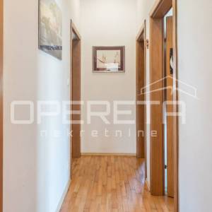 Prodaja, Kuća, Mlinovi, Jahorinska, Dvojni objekt, 300m2