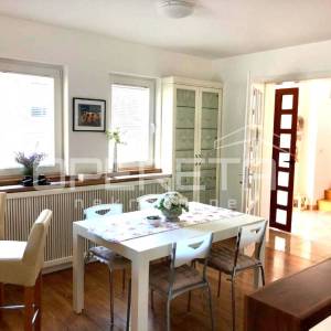 Prodaja, Kuća, Pag, Gugliamina Polizzinettija 2, Samostojeća, 290m2