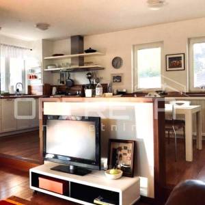 Prodaja, Kuća, Pag, Gugliamina Polizzinettija 2, Samostojeća, 290m2