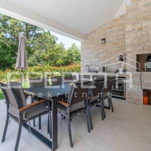 Prodaja, Kuća, Poreč, Poreč, Samostojeća, 200m2