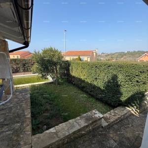 Prodaja - kuća s bazenom u blizini mora, Volme, Banjole!