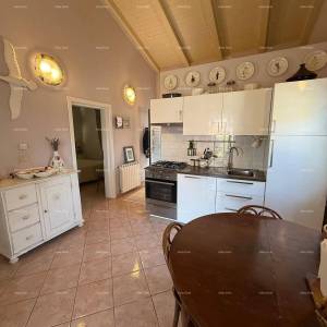 Prodaja - kuća s bazenom u blizini mora, Volme, Banjole!