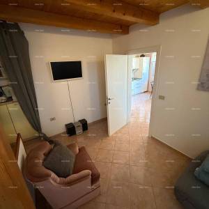 Prodaja - kuća s bazenom u blizini mora, Volme, Banjole!