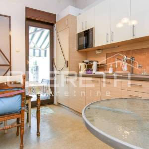 Prodaja, Kuća, Trešnjevka, Vjekoslava Spinčića, Polugrađena, 173m2