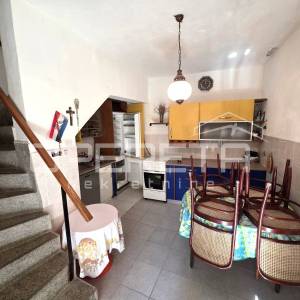 Prodaja, Kuća, Trogir, Don Iva Delalle, Polugrađena, 105m2