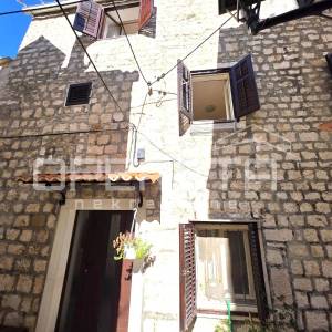 Prodaja, Kuća, Trogir, Don Iva Delalle, Polugrađena, 105m2