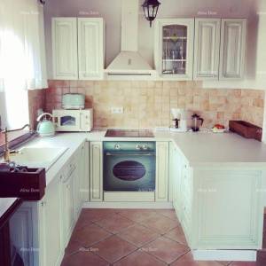 Prodaja kuće, Čabrunići