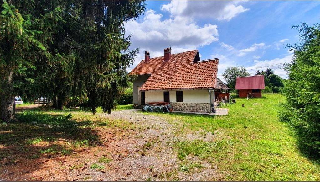 Prodaja kuće u Gorskom Kotaru
