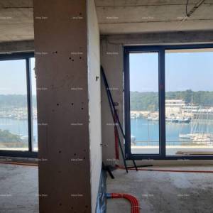 Prodaja - Luksuzni stan s pogledom na more, Pula, Veruda