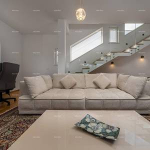 Prodaja - novoizgrađena, moderna i ekskluzivna vila s bazenom, Volme, Pula!